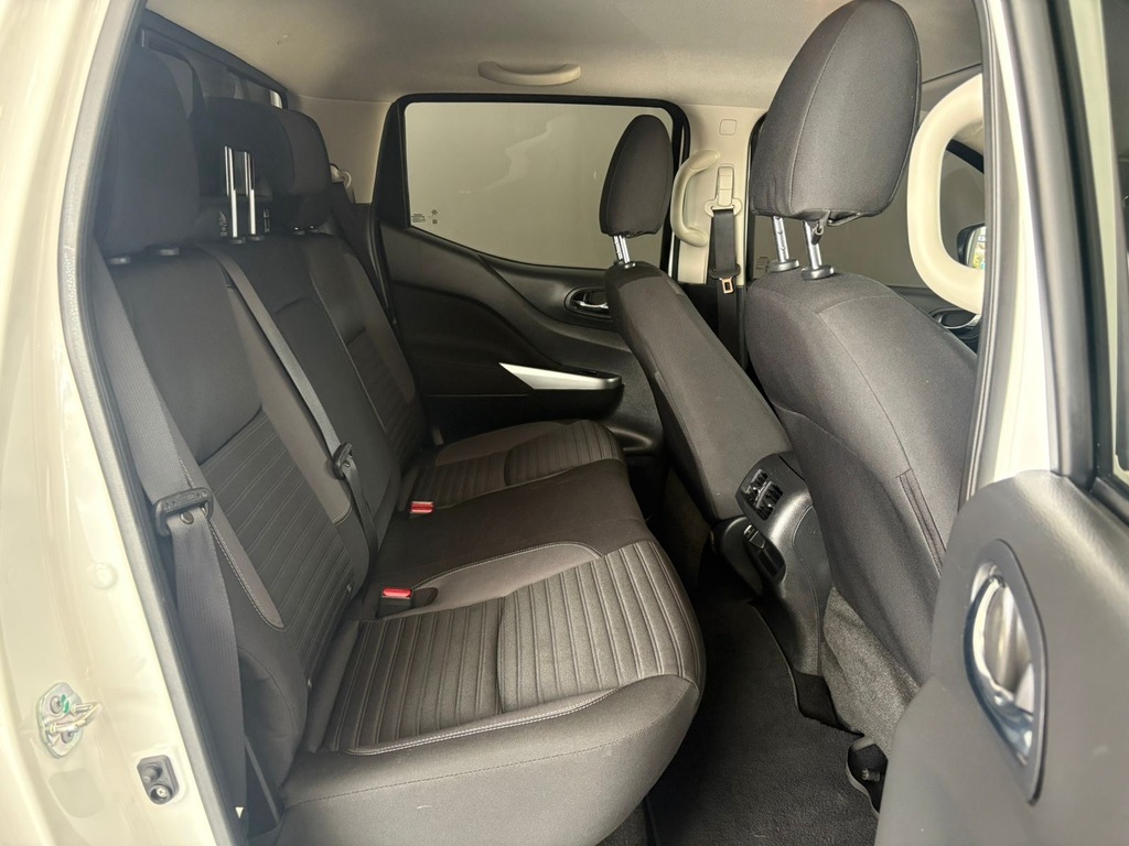 NISSAN NAVARA NAVARA 2.5DDTi SE A/T D/C P/U