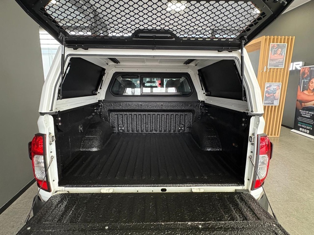 NISSAN NAVARA NAVARA 2.5DDTi SE A/T D/C P/U