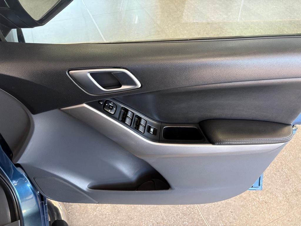 MAZDA BT 50 SERIES BT-50 2.2TDi SLE A/T P/U D/C - 16