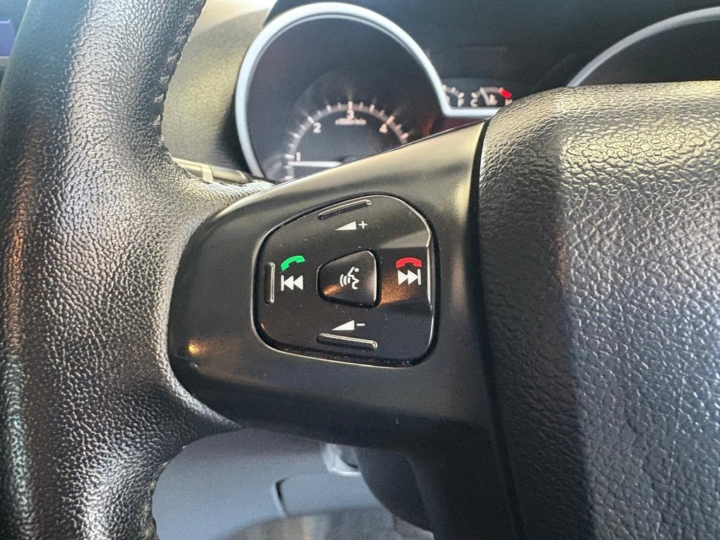 MAZDA BT 50 SERIES BT-50 2.2TDi SLE A/T P/U D/C - 17