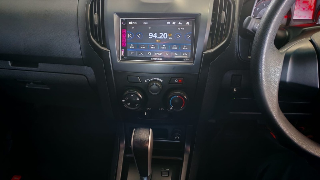 ISUZU D-MAX D-MAX 250 HO HI-RIDER A/T D/C P/U - 11