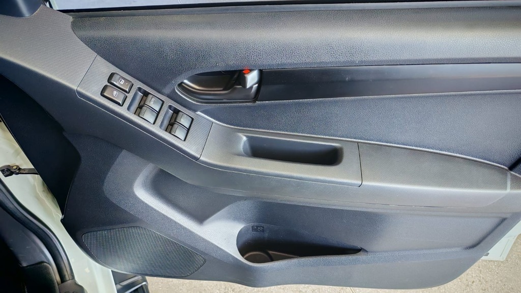 ISUZU D-MAX D-MAX 250 HO HI-RIDER A/T D/C P/U - 12