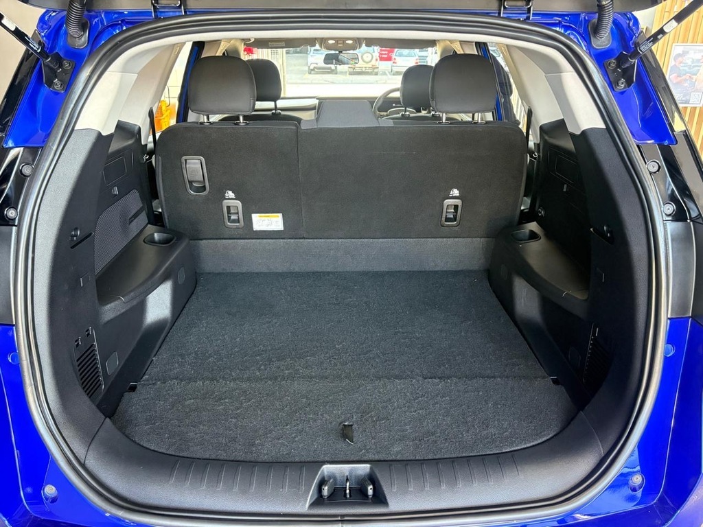 MAHINDRA XUV 700 XUV 700 2.0 AX5 A/T - 6