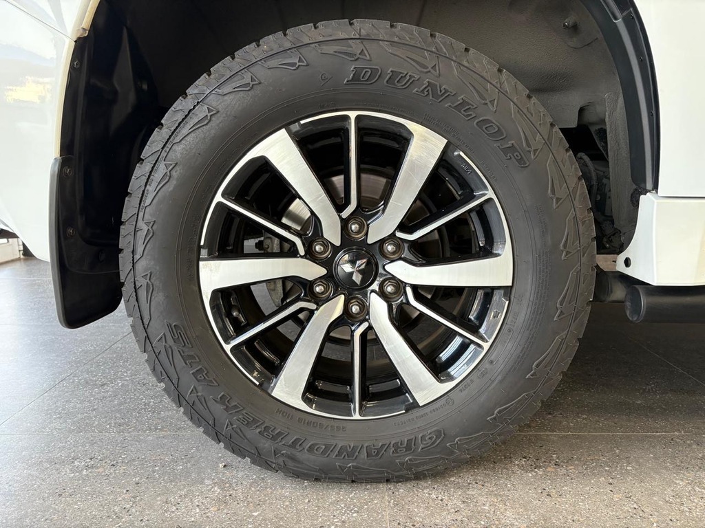 MITSUBISHI PAJERO PAJERO SPORT 2.4D 4X4 A/T