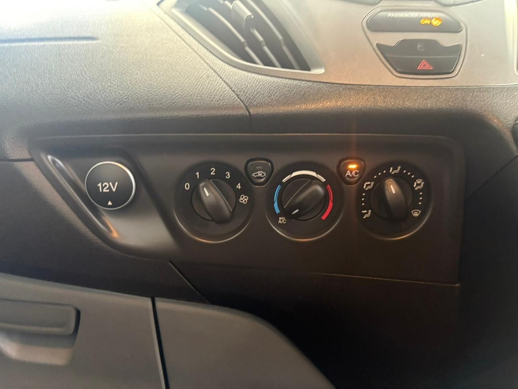 FORD TRANSIT TRANSIT CUSTOM 2.2TDCi AMBIENTE LWB 92KW F/C P/V