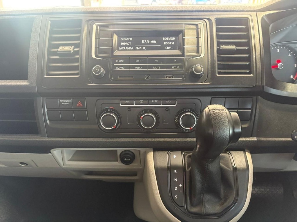 VOLKSWAGEN T6 T6 KOMBI 2.0 TDi DSG 103kw (TRENDLINE)