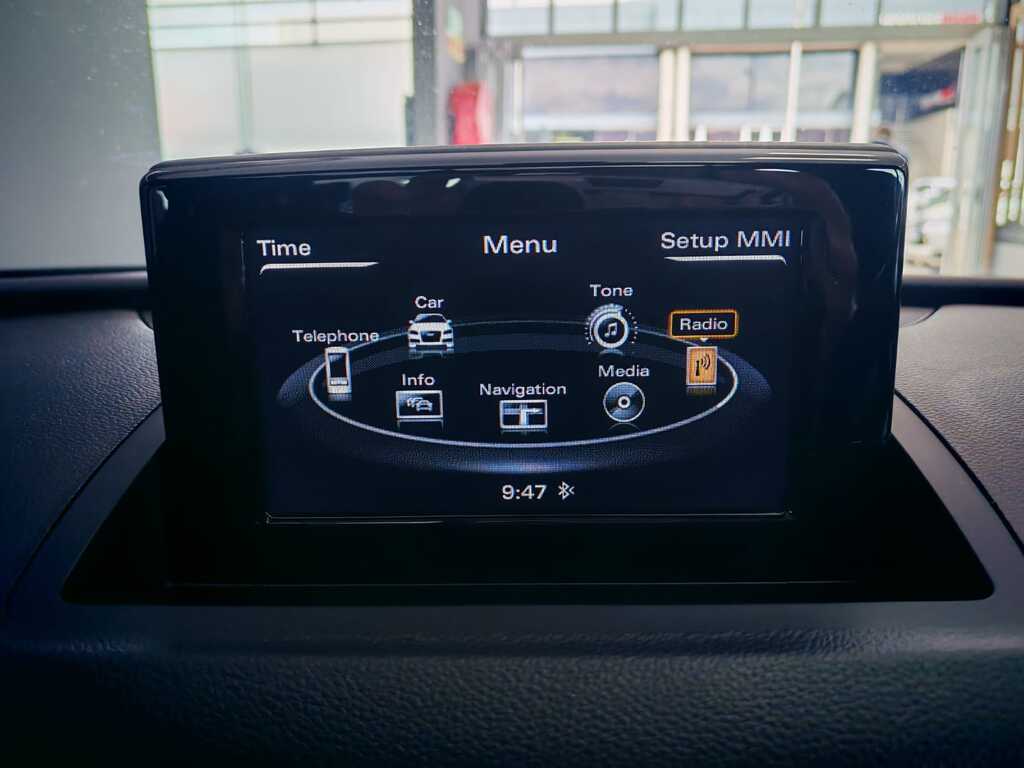 AUDI Q3 Q3 1.4T FSI STRONIC (110KW)