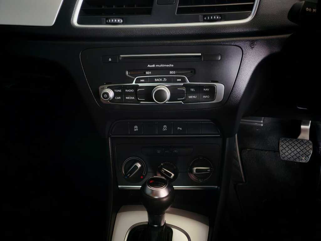 AUDI Q3 Q3 1.4T FSI STRONIC (110KW)