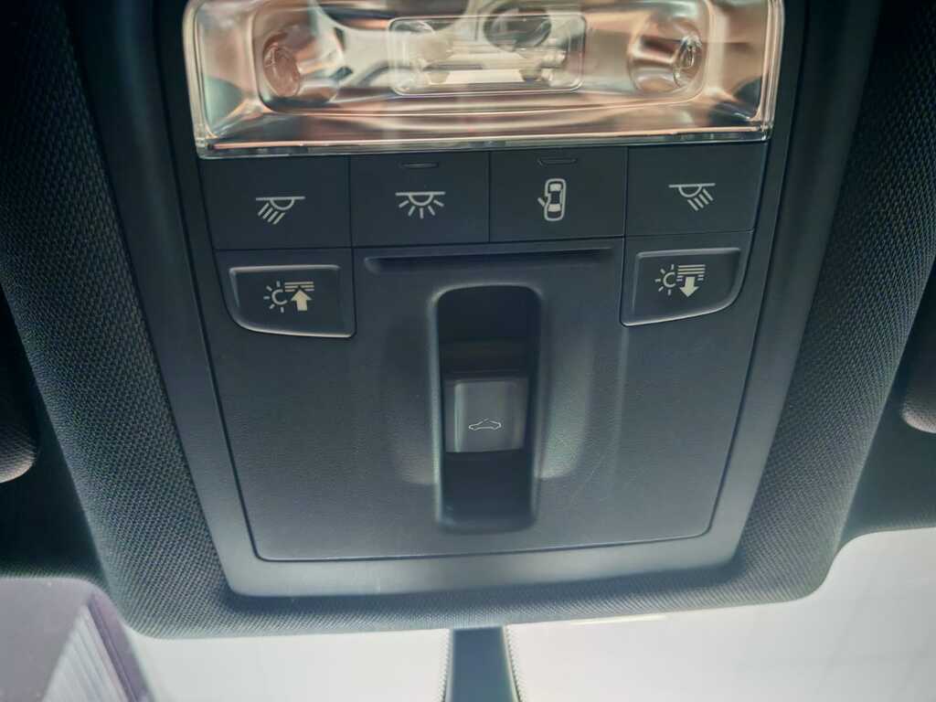 AUDI Q3 Q3 1.4T FSI STRONIC (110KW)