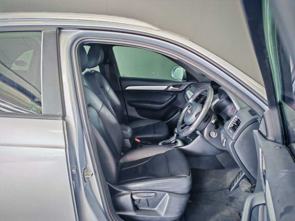 AUDI Q3 Q3 1.4T FSI STRONIC (110KW)