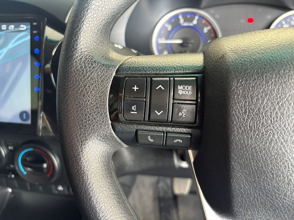 TOYOTA HILUX HILUX 2.4 GD-6 RB SRX P/U D/C