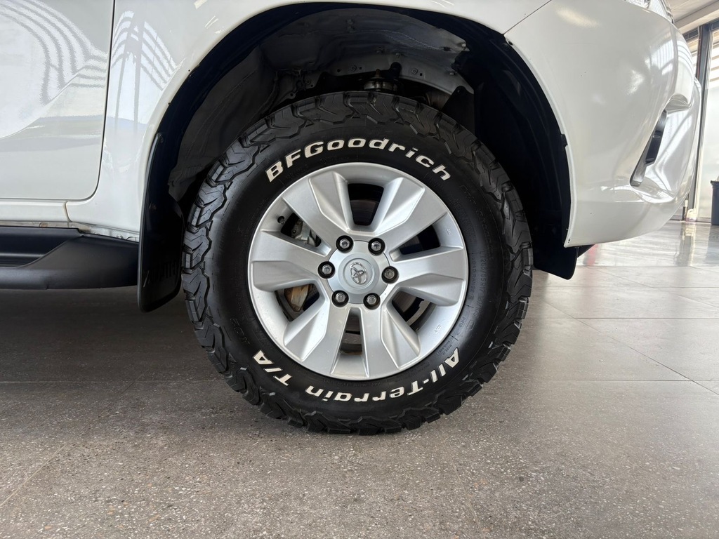 TOYOTA HILUX HILUX 2.4 GD-6 RB SRX P/U D/C