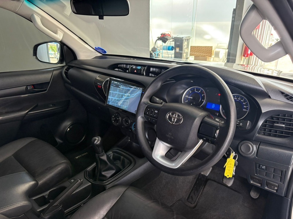 TOYOTA HILUX HILUX 2.4 GD-6 RB SRX P/U D/C