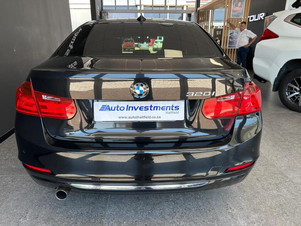 BMW 3 SERIES 320i LUXURY LINE A/T (F30)