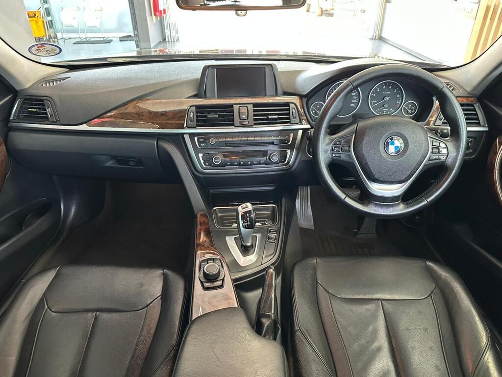 BMW 3 SERIES 320i LUXURY LINE A/T (F30)