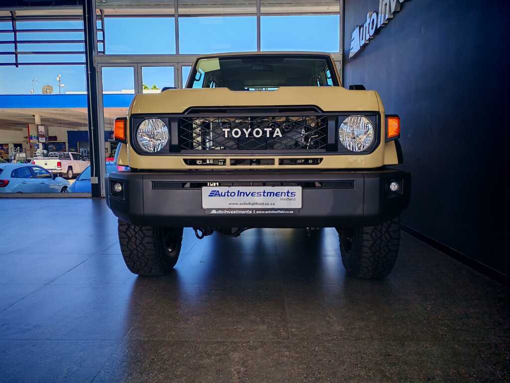 TOYOTA LAND CRUISER PICK UP LAND CRUISER 79 2.8 GD-6 P/U D/C A/T