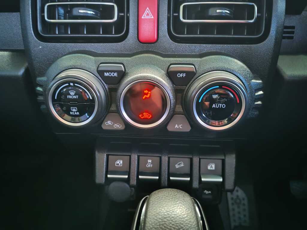 SUZUKI JIMNY JIMNY 1.5i GLX AT