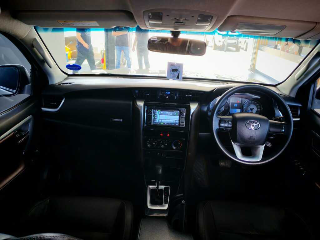 TOYOTA FORTUNER FORTUNER 2.4GD-6 R/B A/T - 10