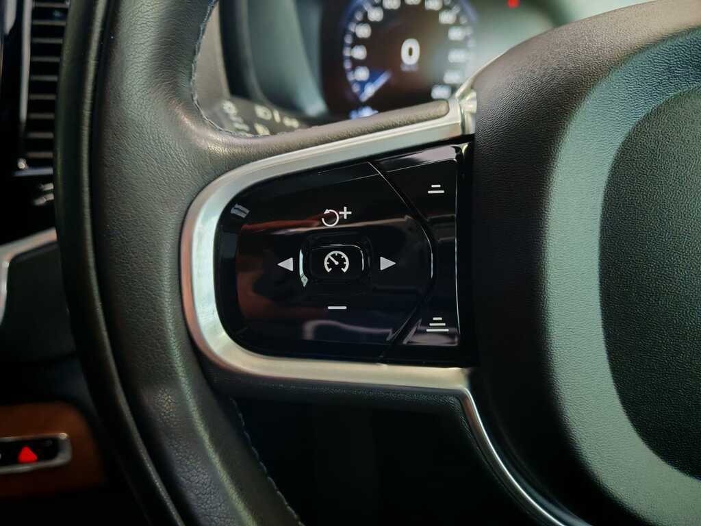 VOLVO XC90 XC90 T8 R-DESIGN/PLUS DARK AWD (PHEV)