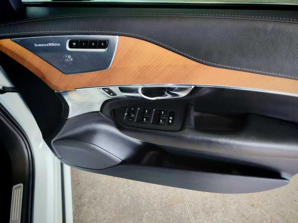 VOLVO XC90 XC90 T8 R-DESIGN/PLUS DARK AWD (PHEV)