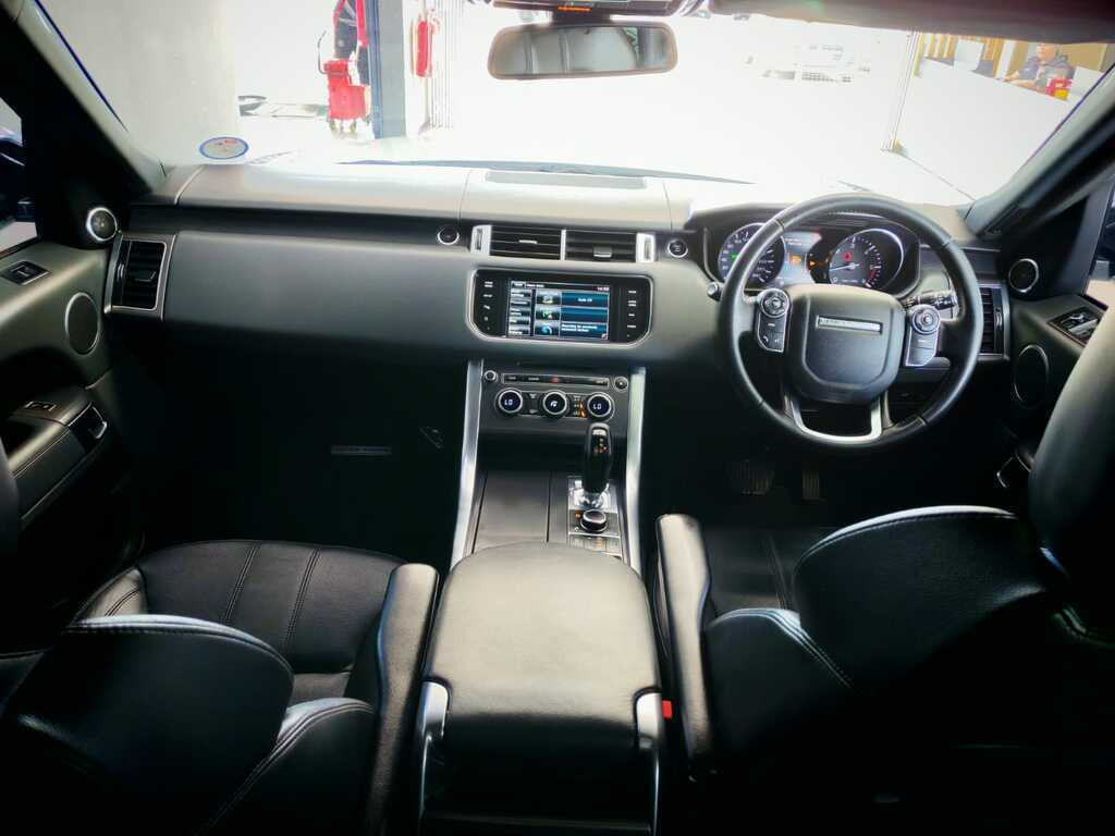 LAND ROVER RANGE ROVER RANGE ROVER SPORT 3.0 SDV6 SE