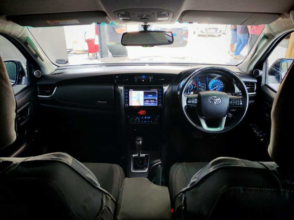 TOYOTA FORTUNER FORTUNER 2.8GD-6 R/B A/T