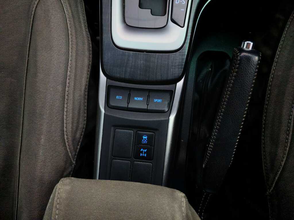 TOYOTA FORTUNER FORTUNER 2.8GD-6 R/B A/T