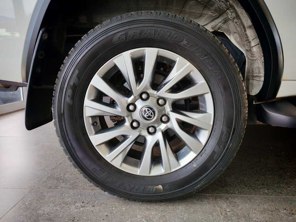 TOYOTA FORTUNER FORTUNER 2.8GD-6 R/B A/T