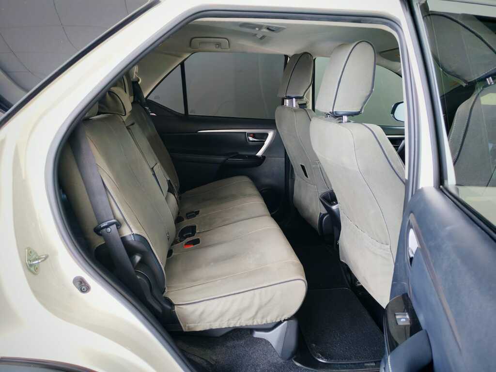 TOYOTA FORTUNER FORTUNER 2.8GD-6 R/B A/T