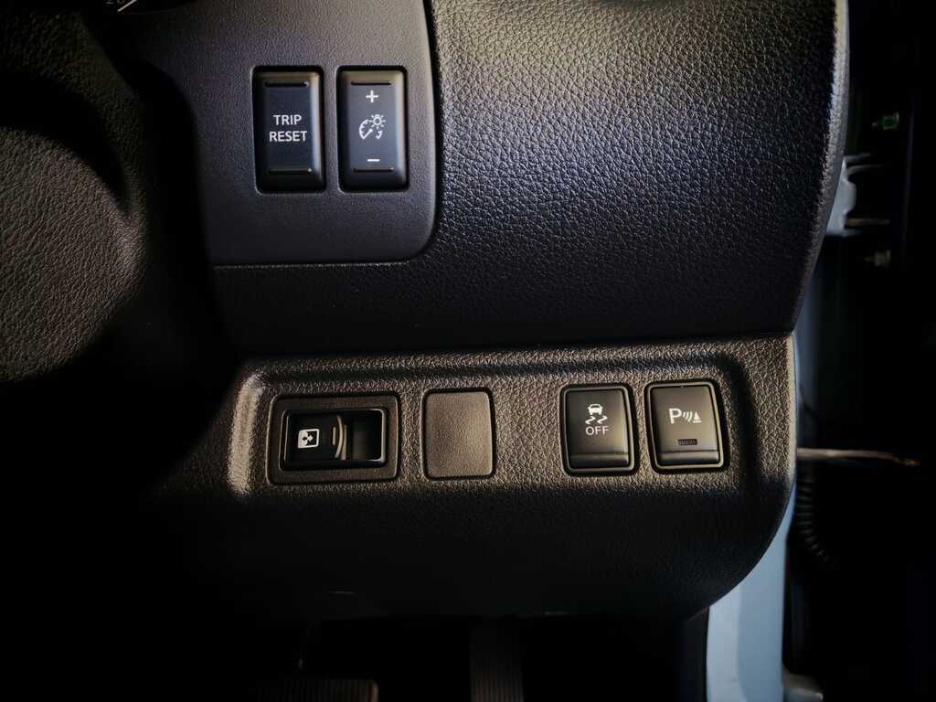 NISSAN NAVARA NAVARA 2.5DDTI PRO-2X A/T D/C P/U