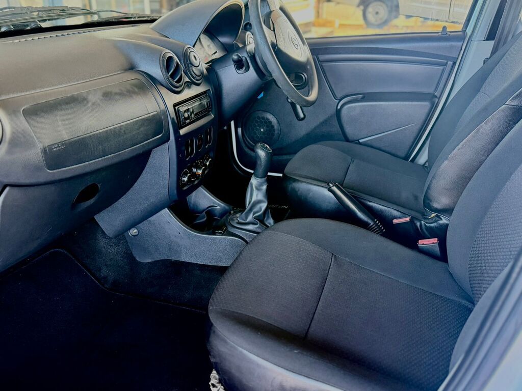 NISSAN NP200 NP200 1.6  A/C SAFETY PACK P/U S/C