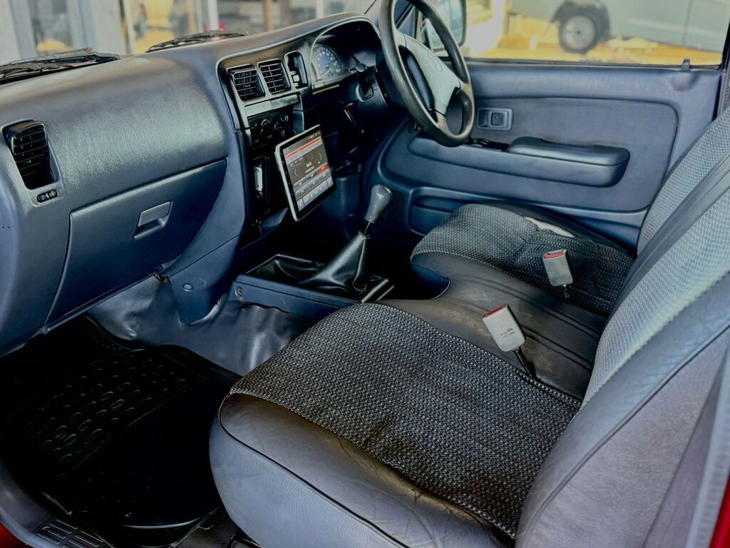 TOYOTA HILUX HILUX 3.0KZ-TE RAIDER R/B P/U S/C