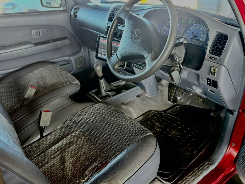 TOYOTA HILUX HILUX 3.0KZ-TE RAIDER R/B P/U S/C