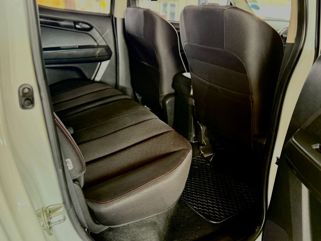 ISUZU D-MAX D-MAX 250 HO HI-RIDER D/C P/U
