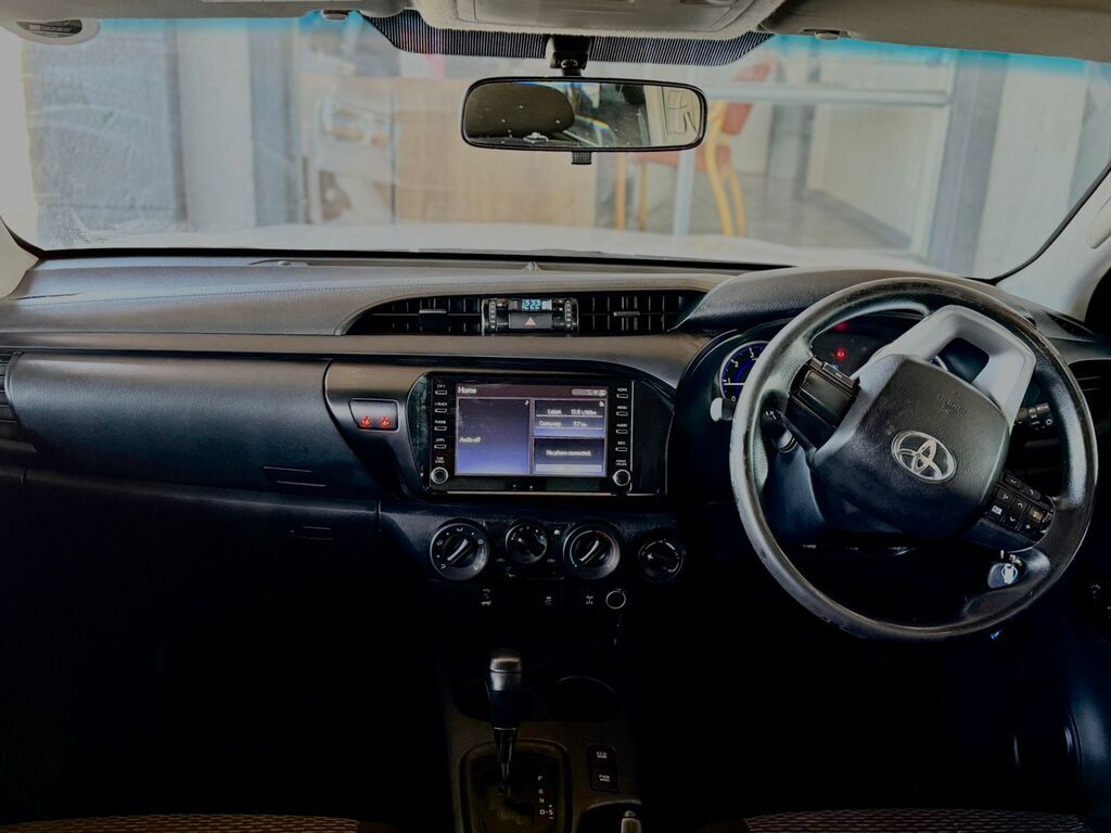 TOYOTA HILUX HILUX 2.4 GD-6 SRX 4X4 A/T P/U D/C