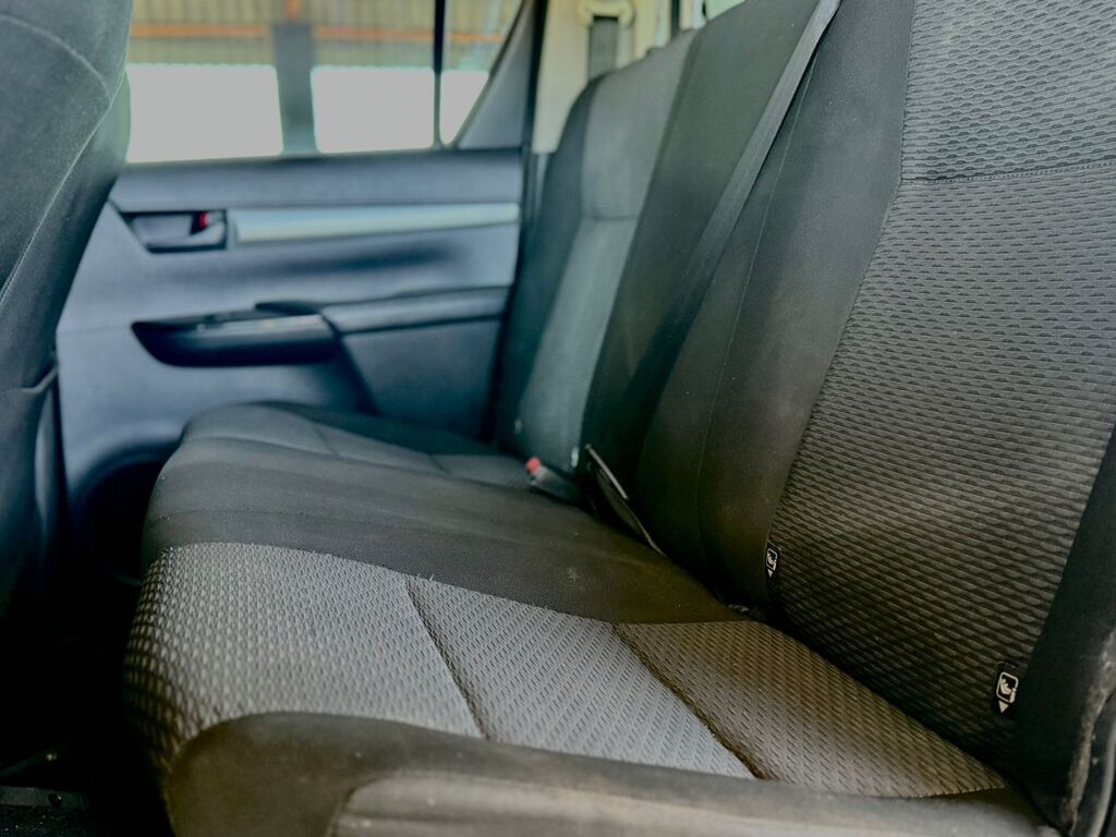 TOYOTA HILUX HILUX 2.4 GD-6 SRX 4X4 A/T P/U D/C