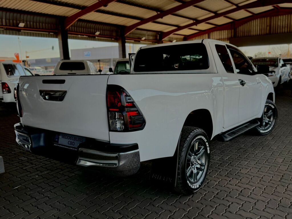TOYOTA HILUX HILUX 2.4 GD-6 RB RAIDER P/U E/CAB