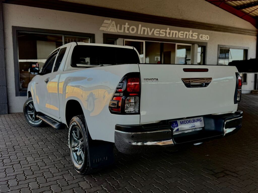 TOYOTA HILUX HILUX 2.4 GD-6 RB RAIDER P/U E/CAB