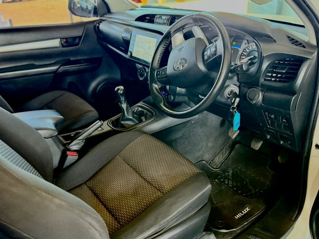 TOYOTA HILUX HILUX 2.4 GD-6 RB RAIDER P/U E/CAB