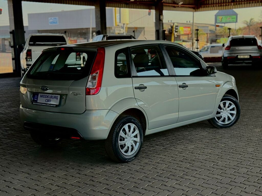 FORD FIGO FIGO 1.4 AMBIENTE - 10