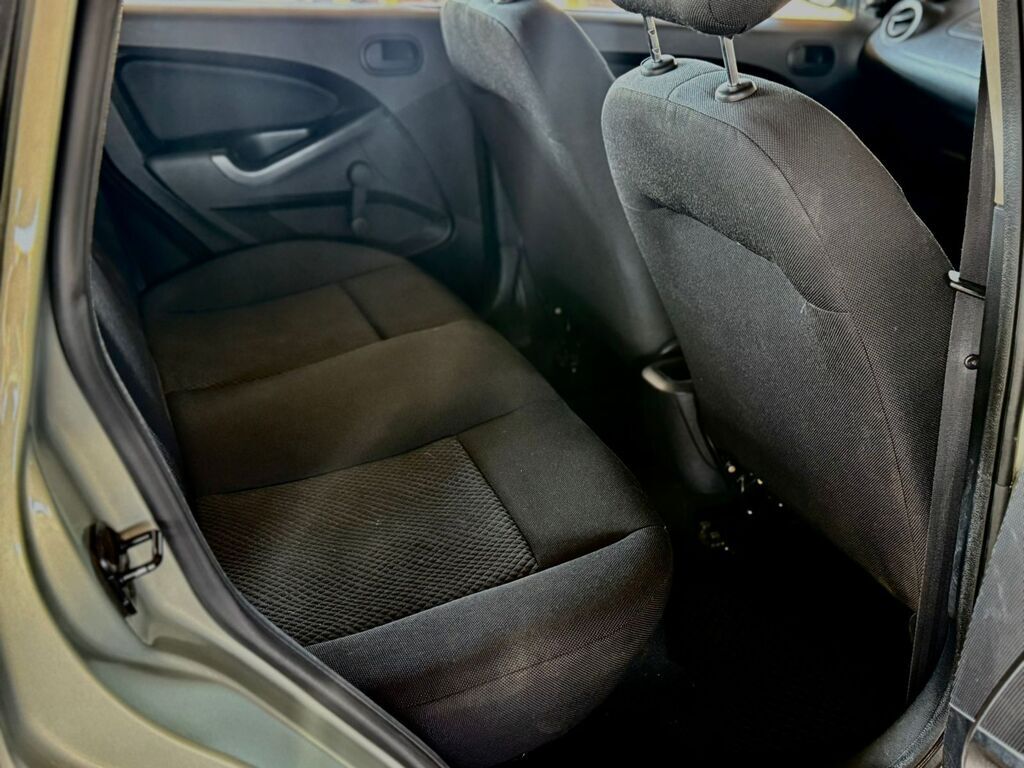 FORD FIGO FIGO 1.4 AMBIENTE - 8