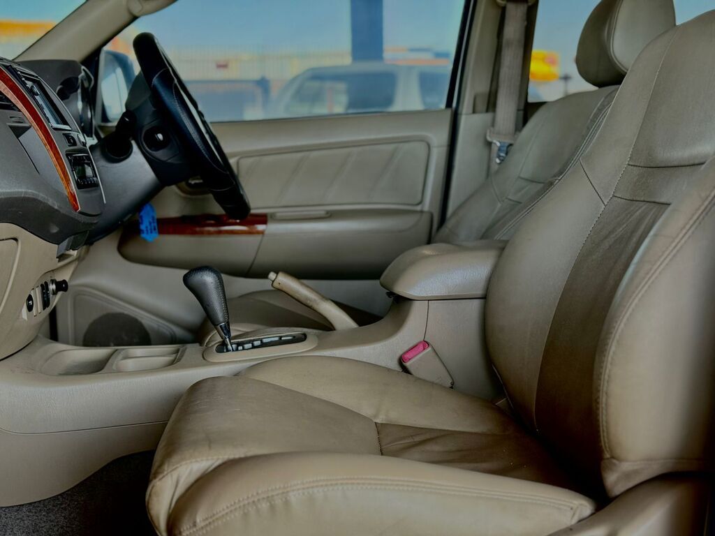 TOYOTA FORTUNER FORTUNER 3.0D-4D R/B A/T - 10