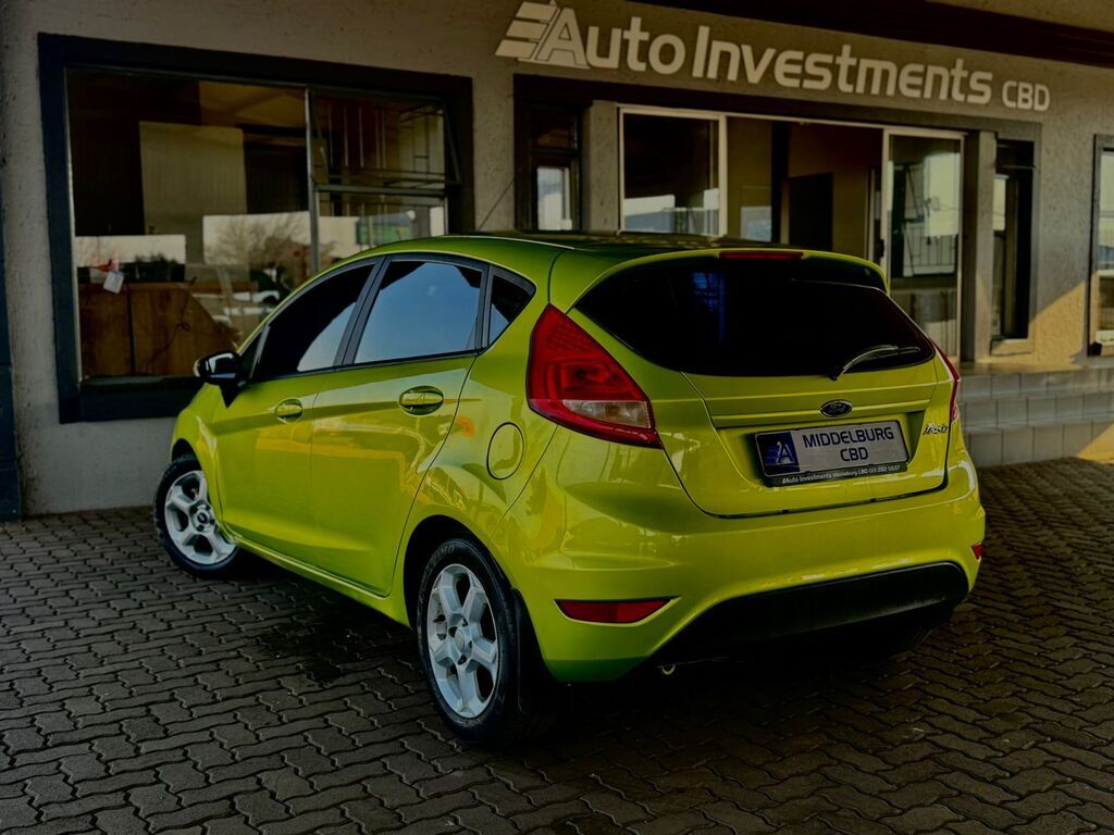 FORD FIESTA FIESTA 1.4i AMBIENTE 5Dr - 6