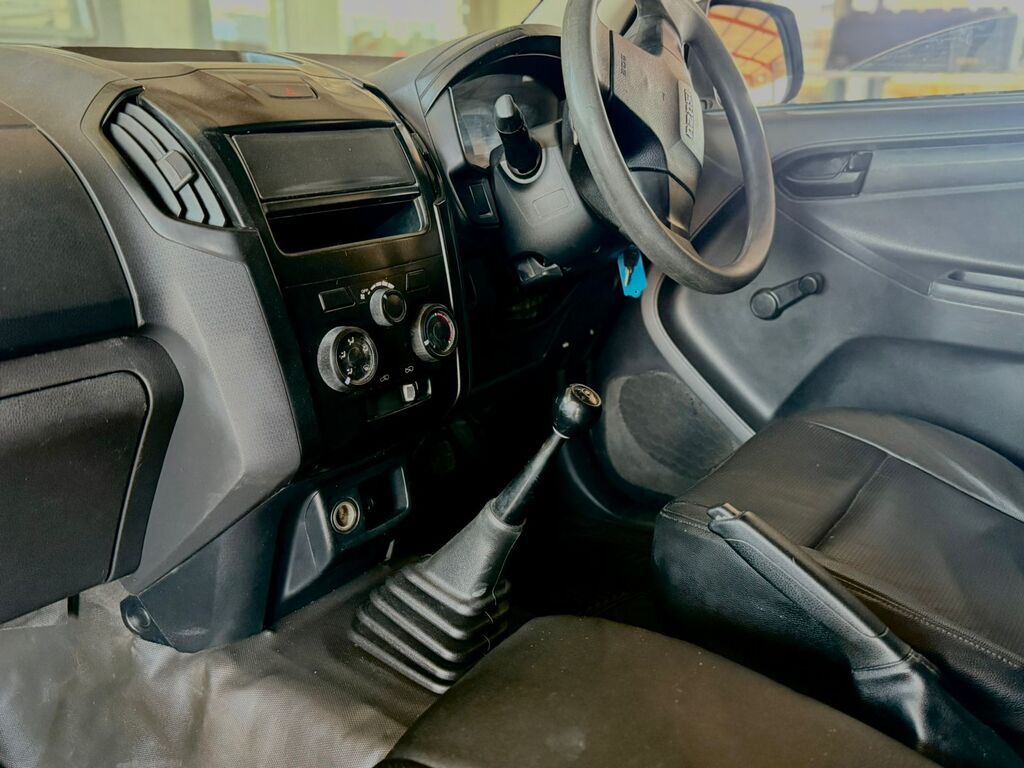 ISUZU D-MAX D-MAX 250 HO FLEETSIDE S/C P/U