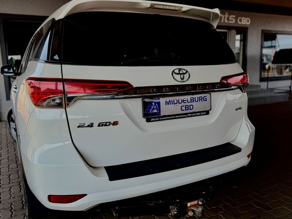 TOYOTA FORTUNER FORTUNER 2.4GD-6 4X4 A/T - 13