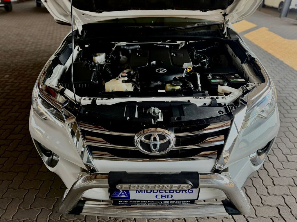 TOYOTA FORTUNER FORTUNER 2.4GD-6 4X4 A/T - 6