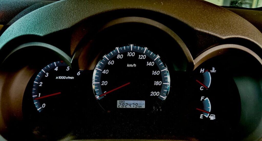 TOYOTA FORTUNER FORTUNER 2.5D-4D RB - 8