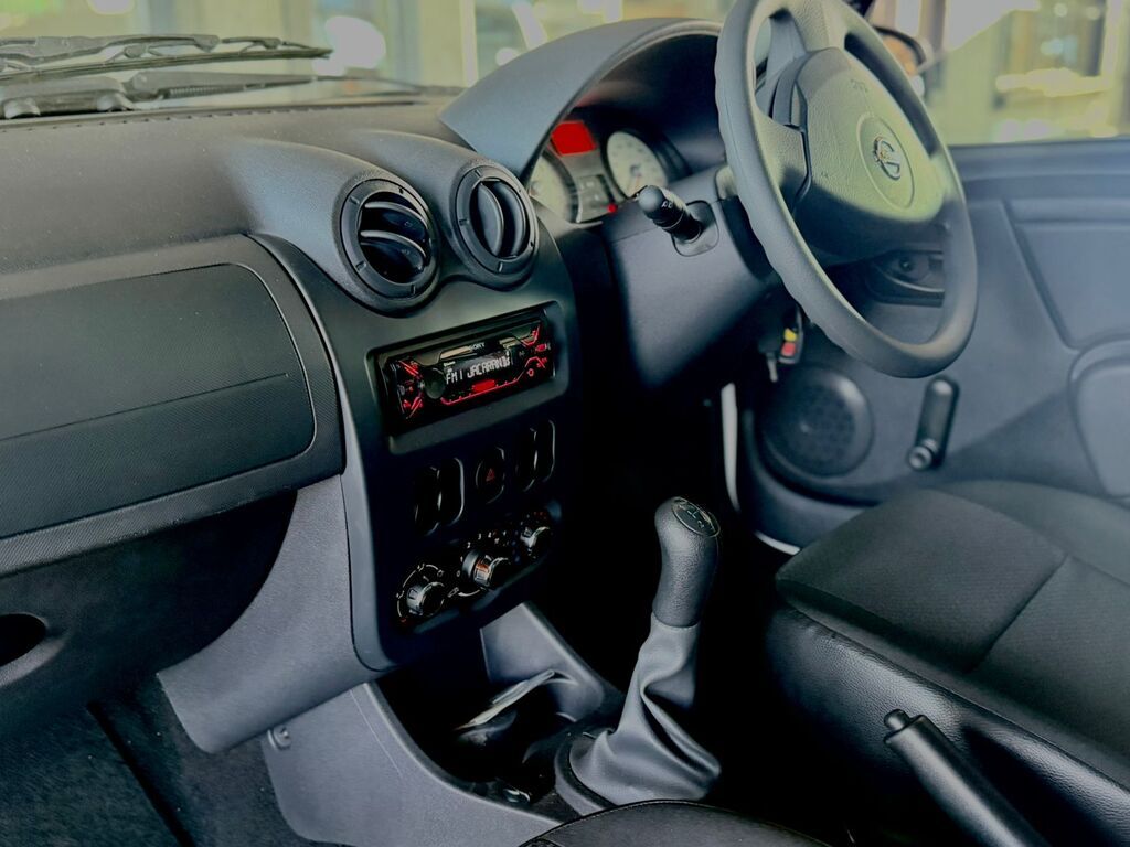 NISSAN NP200 NP200 1.6  A/C SAFETY PACK P/U S/C