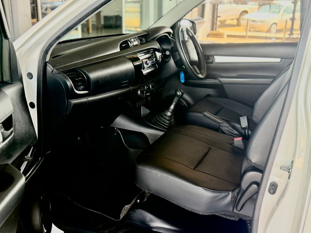 TOYOTA HILUX HILUX 2.4 GD S A/C P/U S/C