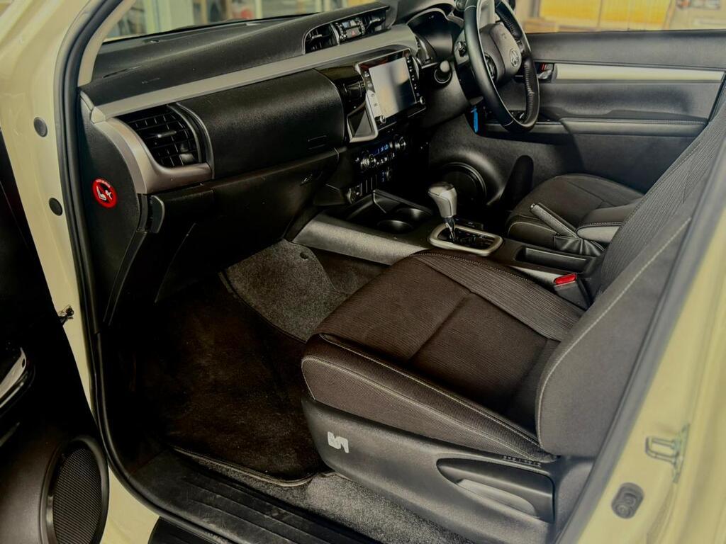 TOYOTA HILUX HILUX 2.8 GD-6 RB RAIDER A/T P/U D/C